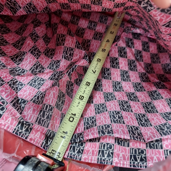 Juicy Couture - Picture 2 of 3